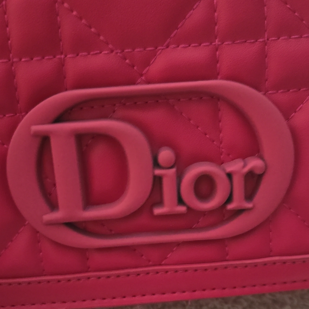 :FIRM: Hot Pink Quilted Crossbody Bag - Picture 7 of 12